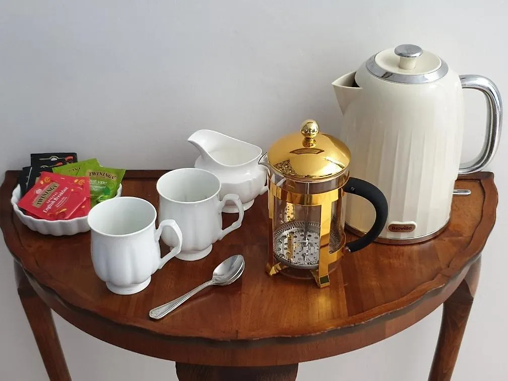 Maison Saint James Bed & Breakfast